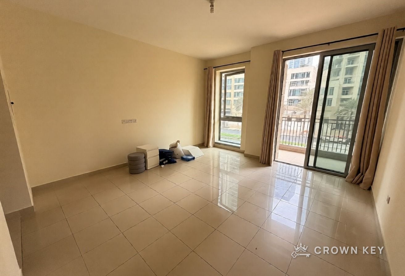 Studio apartment in Standpoint Tower 2, photo 5
