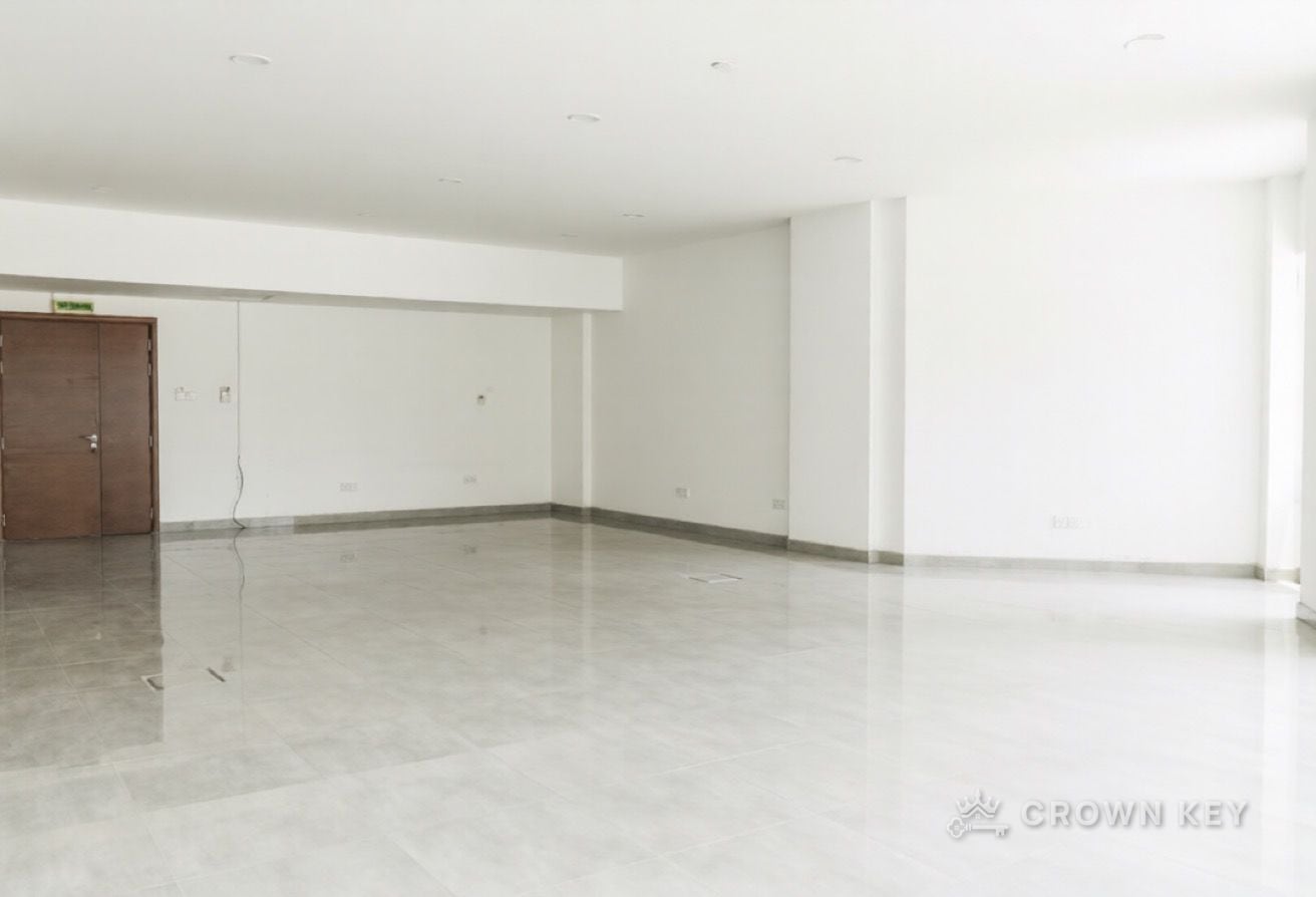 Office Space in Ontario Tower, photo 2