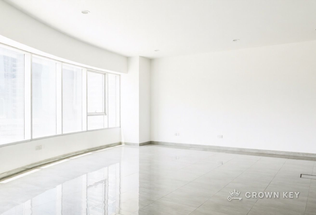 Office Space in Ontario Tower, photo 5